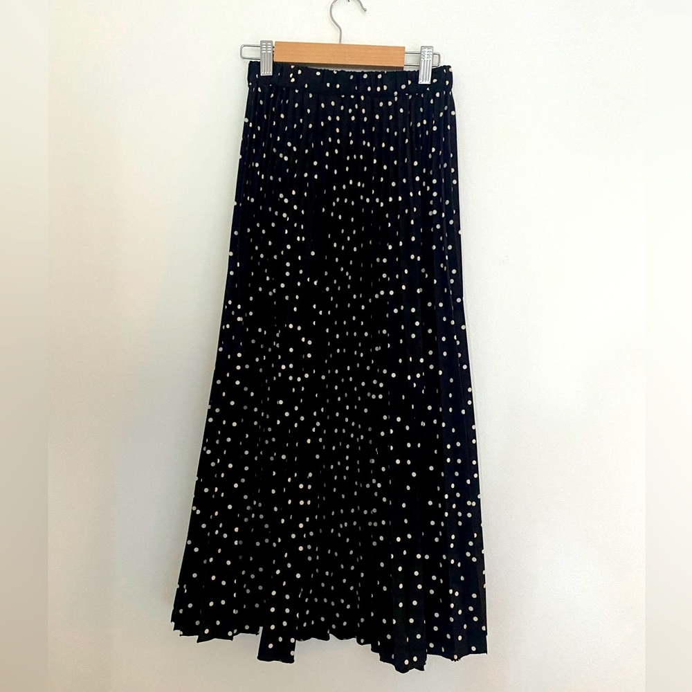 Oak and fort skirt
